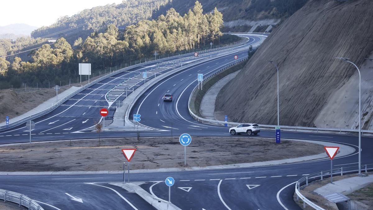 Ya circulan los primeros vehículos por la A-57 en Pontevedra