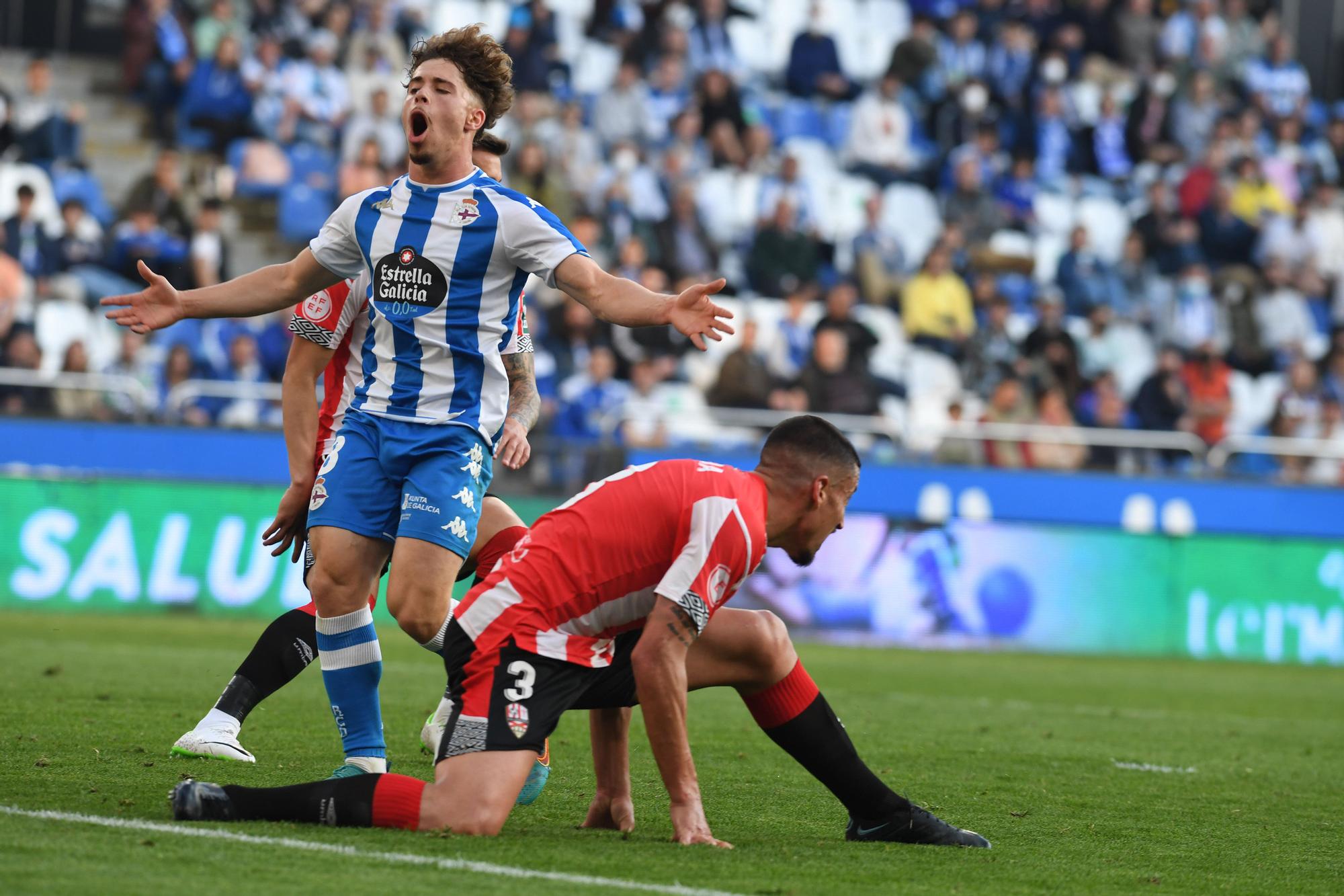 Deportivo 3 - 0 UD Logroñés