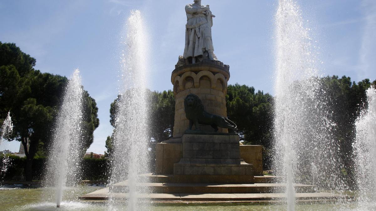 Monumento al Rey Alfonso I el Batallador en el Parque Grande de Zaragoza