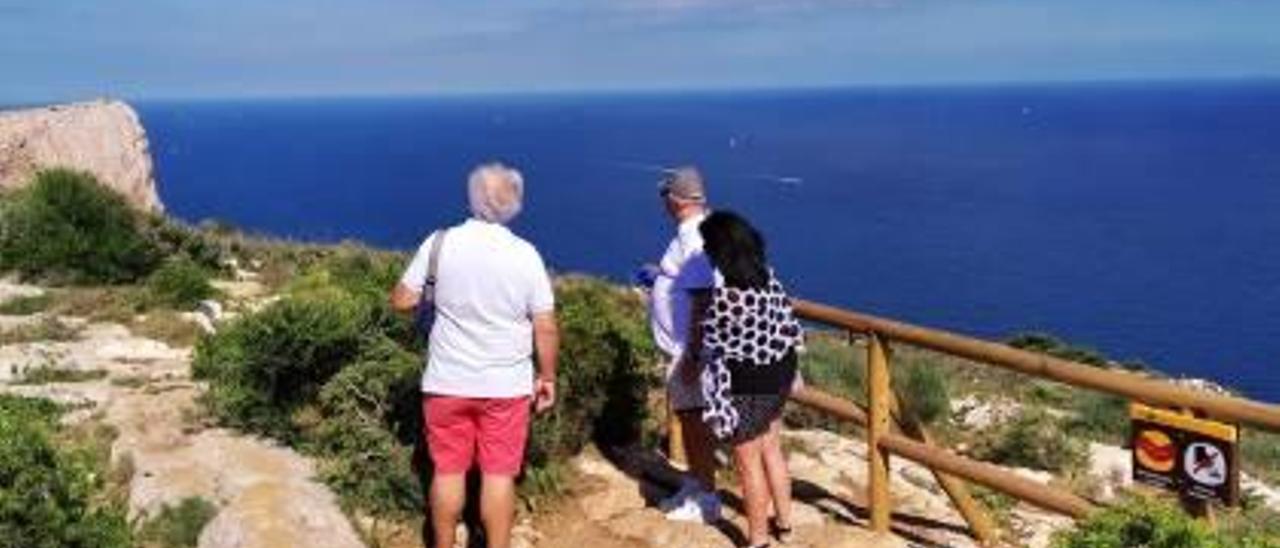 El parque del Montgó crea un nuevo mirador en el cabo de Sant Antoni de Xàbia