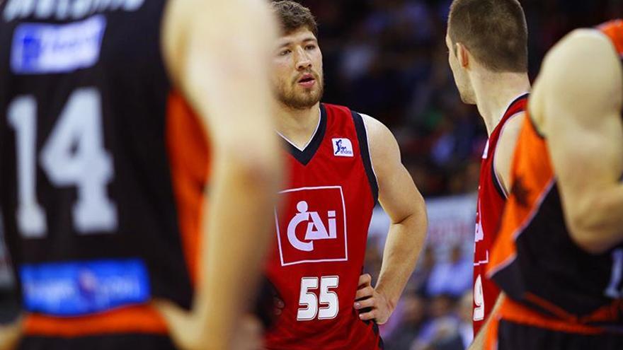 El Tecnyconta Zaragoza y el Valencia Basket llegan a un acuerdo por Kravtsov