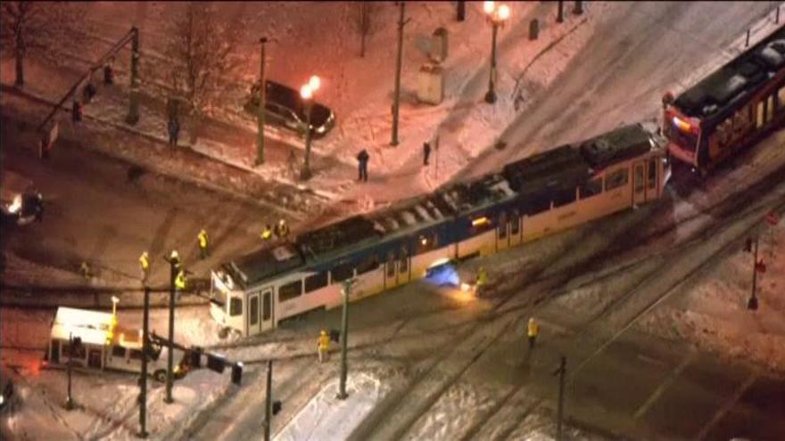 La nieve provoca el descarrilamiento de un tren de pasajeros en Oregón