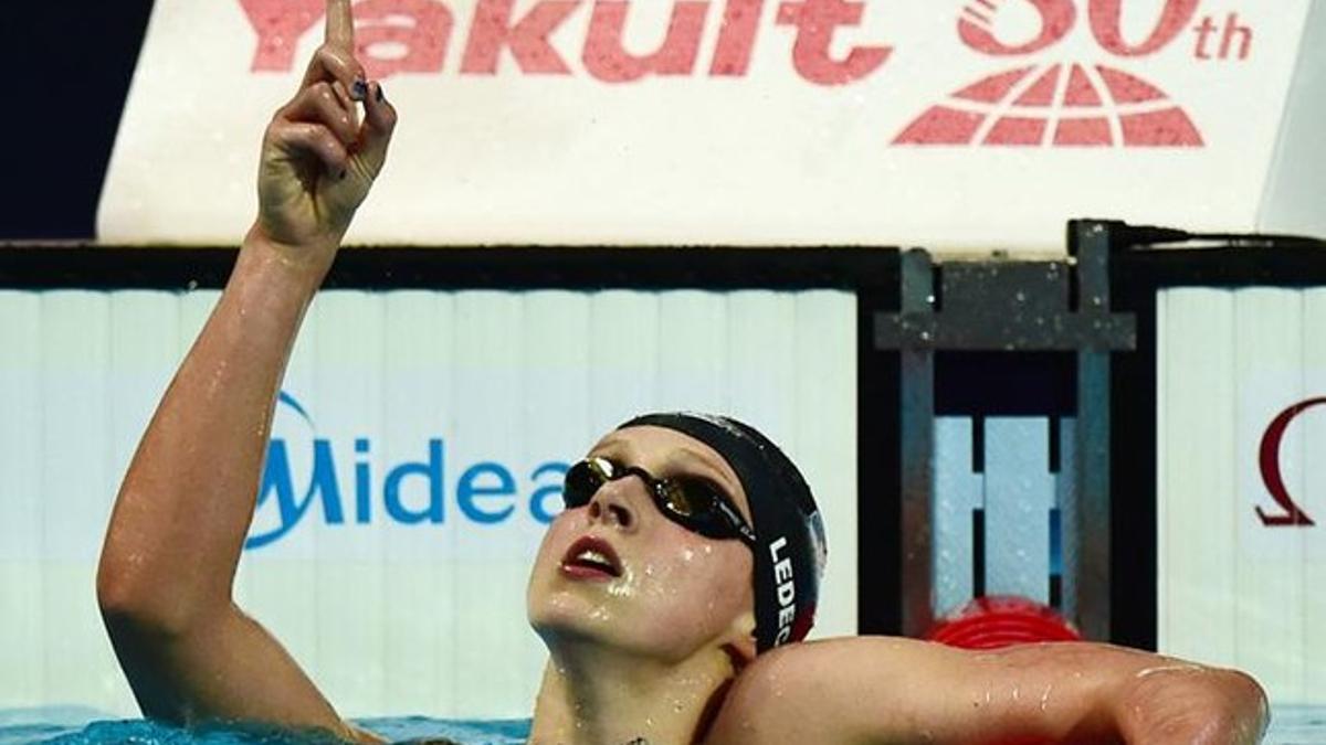 Katie Kedecky celebra su victoria y nuevo récord del mundo de 1.500 metros