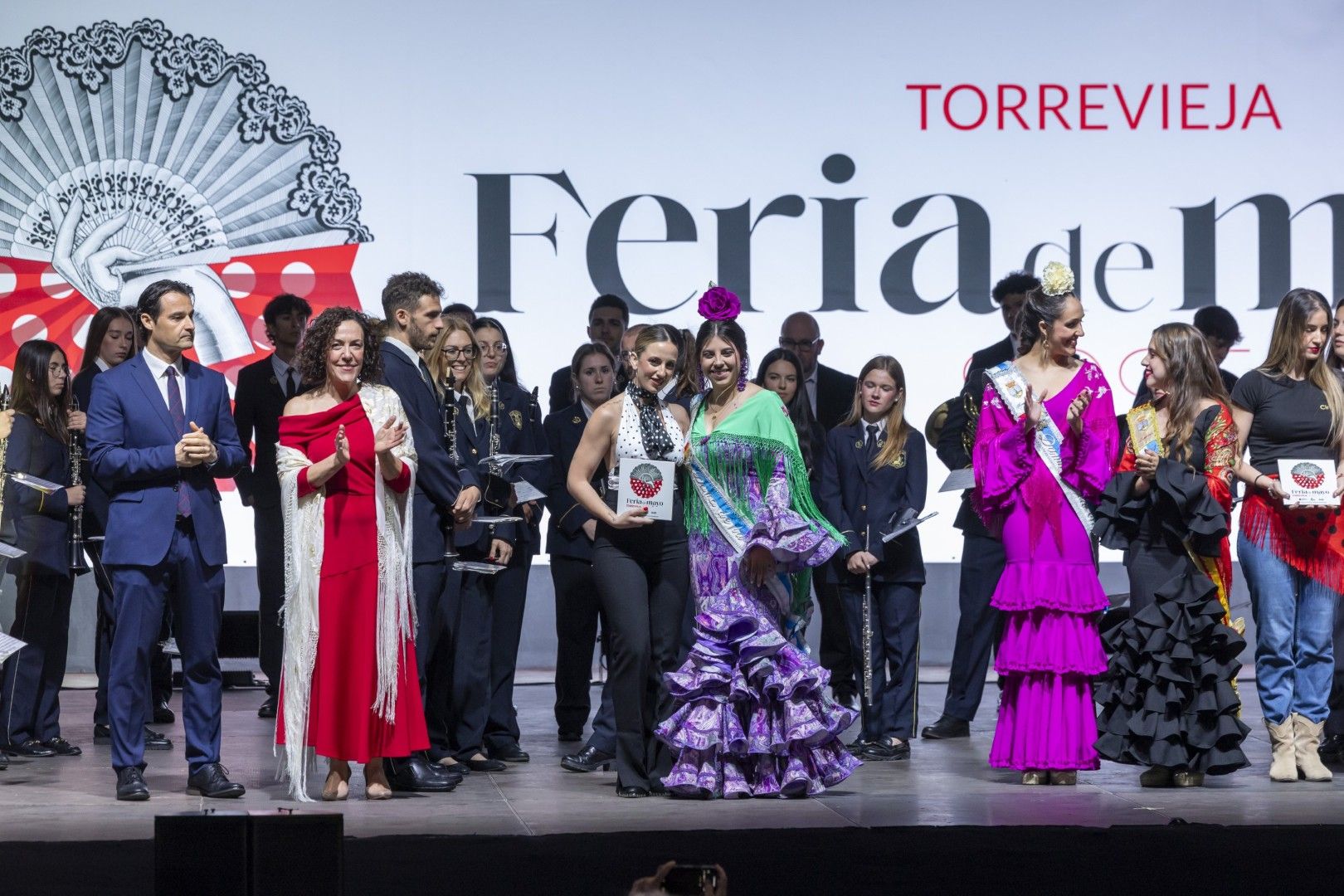 Por sevillanas en la Feria de Mayo de Torrevieja 2025