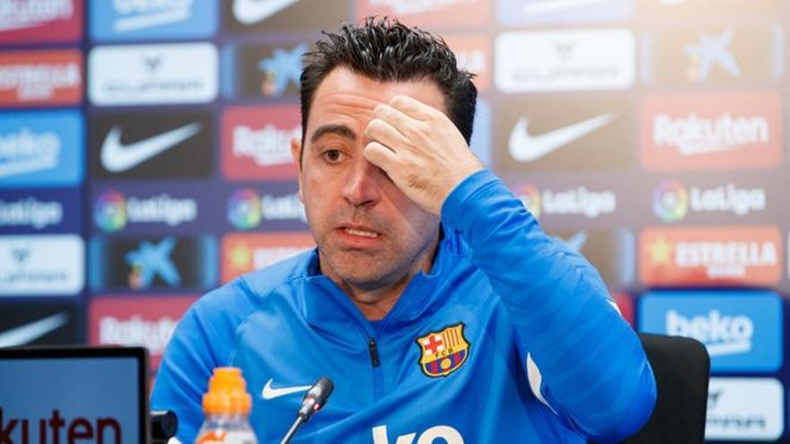 Xavi en rueda de prensa.