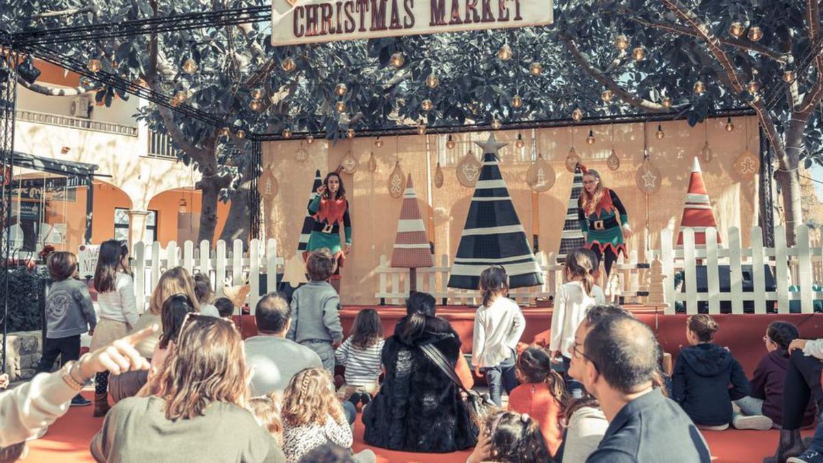 Puerto Portals acoge el Christmas Market desde ayer hasta el 8 de enero. | FIRMA FOTÓGRAFO