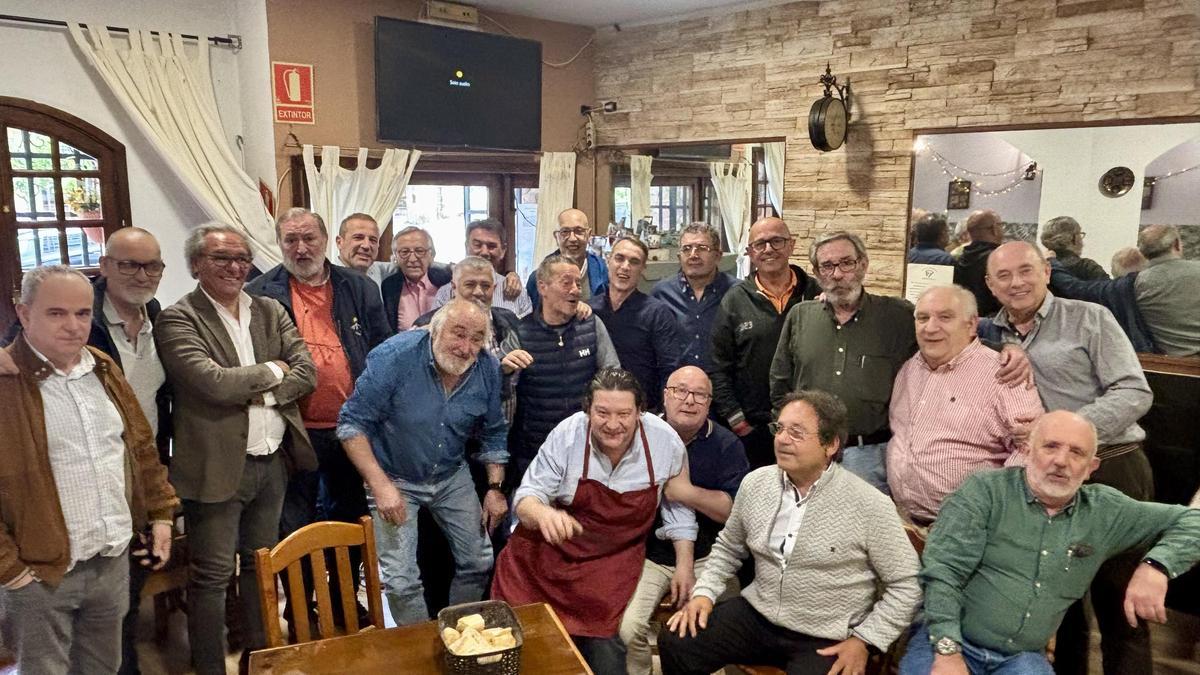La banda del Vagalume, en una animada comida de confraternidad