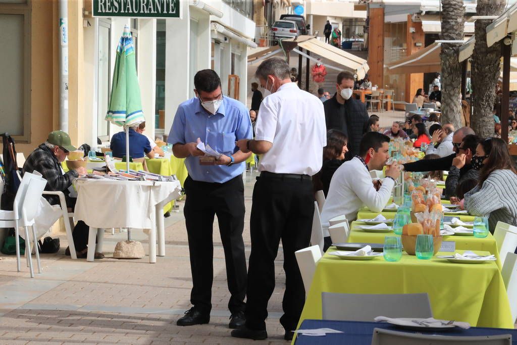 Así es el ambiente en Cartagena en el primer fin de semana con terrazas abiertas