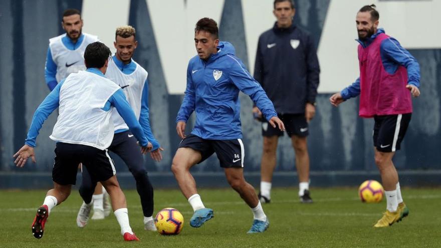 Cifu se entrenó con balón y con el resto de compañeros.