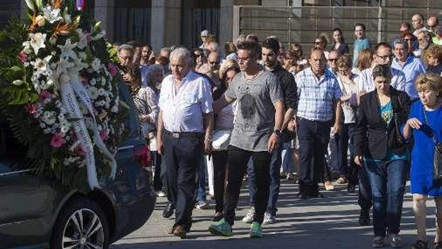 Cortejo fúnebre en Zaragoza. // Efe