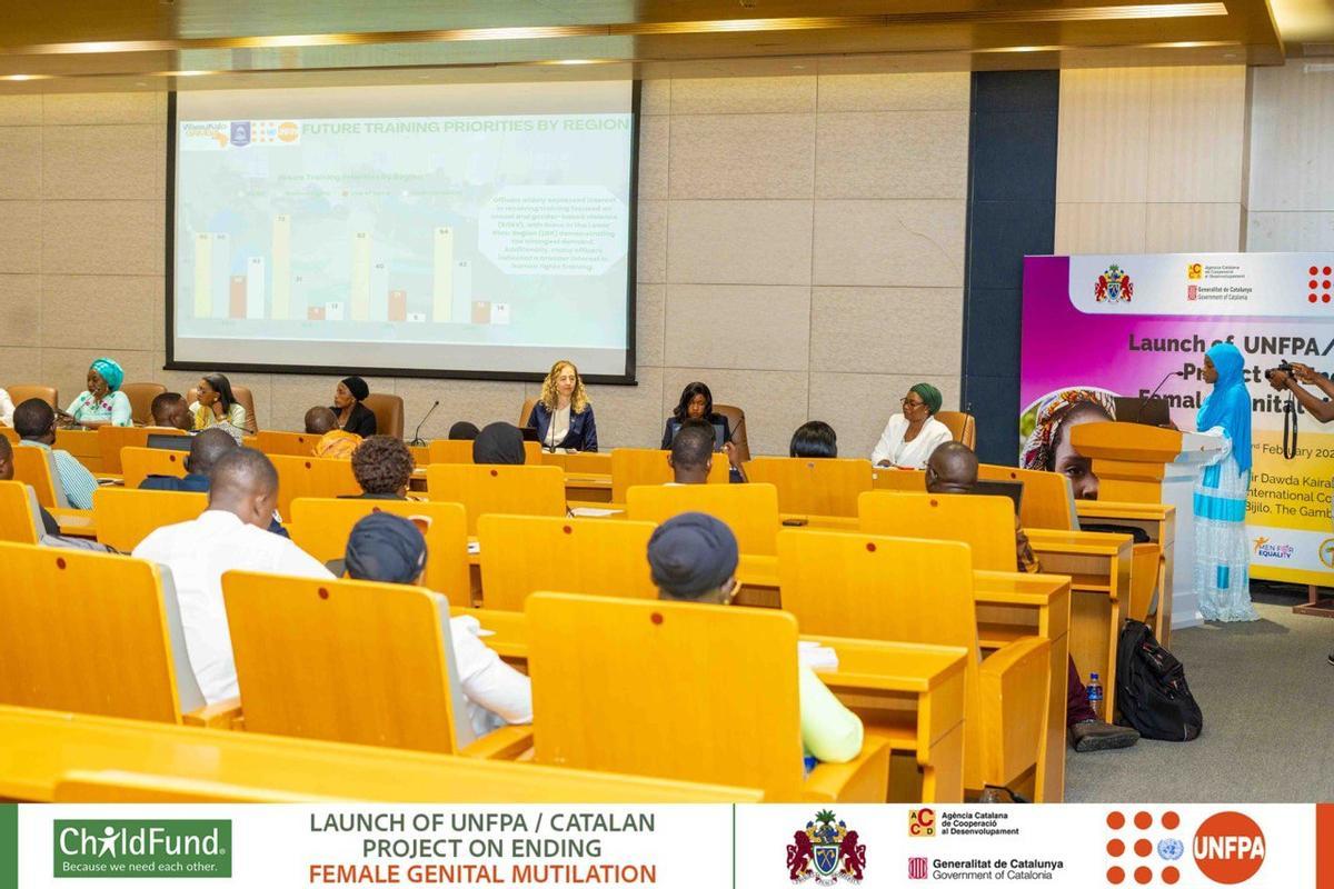 Un moment de les jornades dels Mossos d'Esquadra amb la policia de Gàmbia.