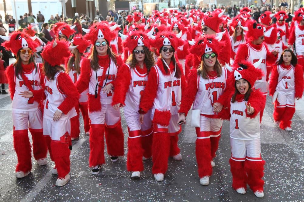 Alegria o color en el carnaval de Roses