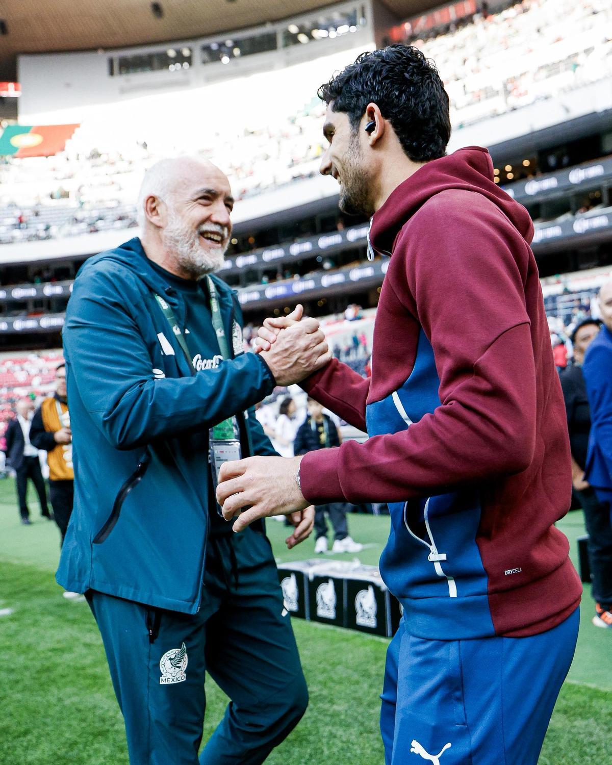 Gonçalo Guedes antes de medirse a México