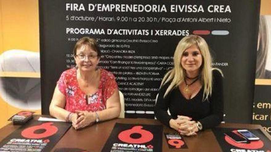 Gloria Corral y Marta Díaz presentaron la feria.