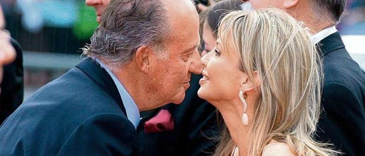 El Rey Juan Carlos, junto a Corinna Larsen.