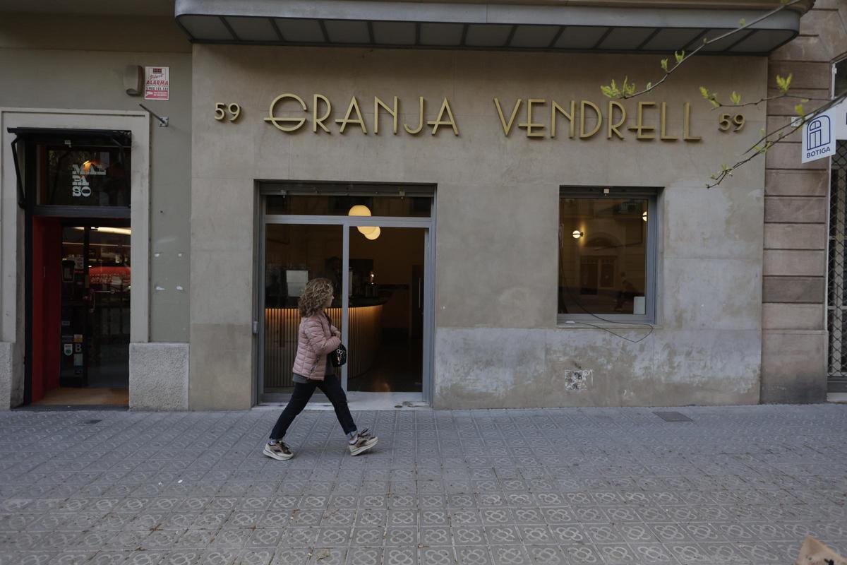 La Granja Vendrell, calle Girona.