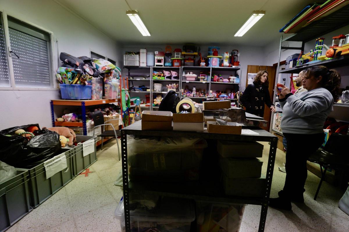 El taller de Càritas Mallorca donde se reparan los sueños para la Noche de Reyes