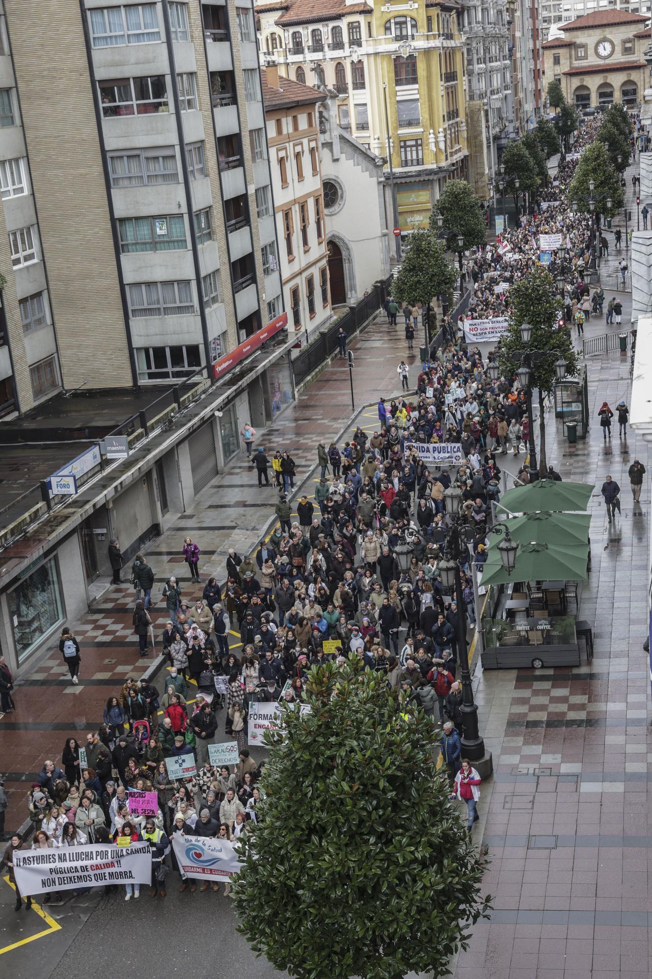 Manifestación de sanitarios en Oviedo