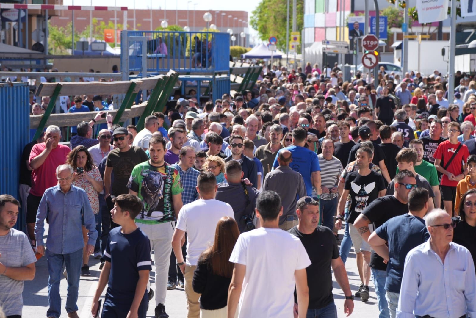 Galería: El primer encierro de las fiestas de Sant Pasqual 2023 en imágenes