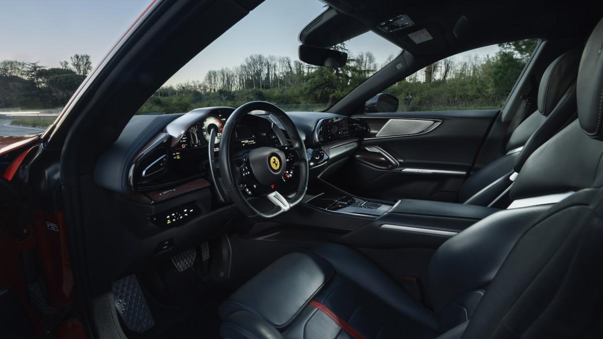 Interior del Ferrari Purosangue Handling Speciale