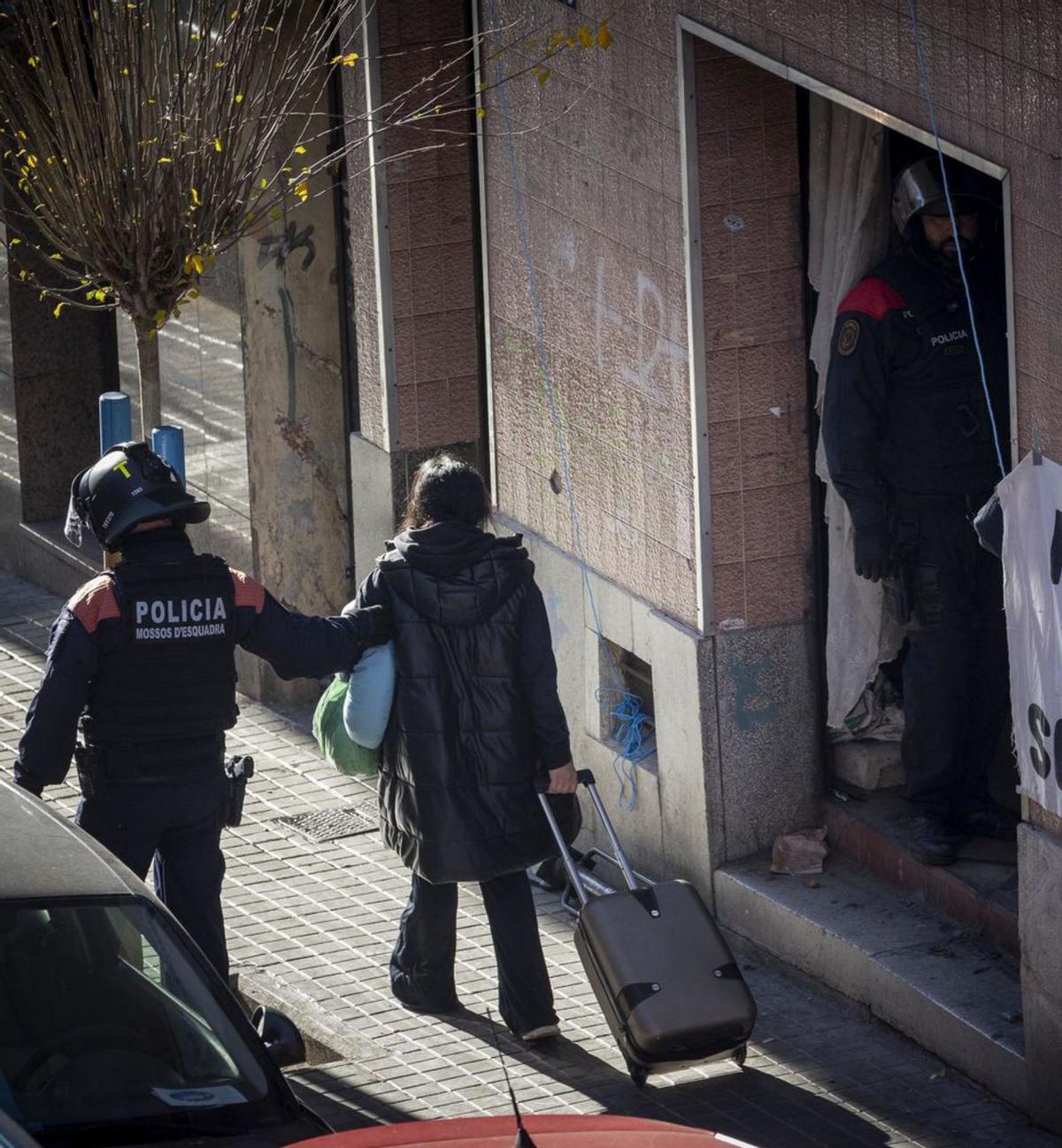 Els advocats insten a poder expulsar en 48 hores els ocupants il·legals d'un habitatge si no acrediten "la possessió legítima" Els advocats insten a poder expulsar en 48 hores els ocupants il·legals d'un habitatge si no acrediten "la possessió legítima"
