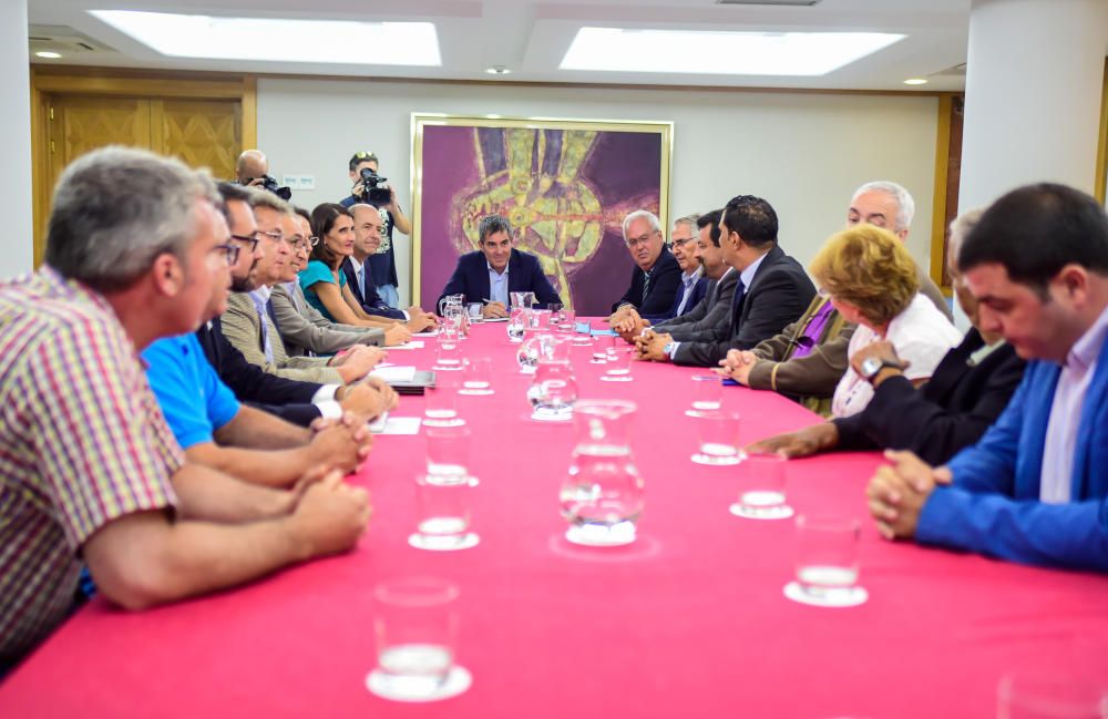 Reunión de los empresarios del Norte con Clavijo.