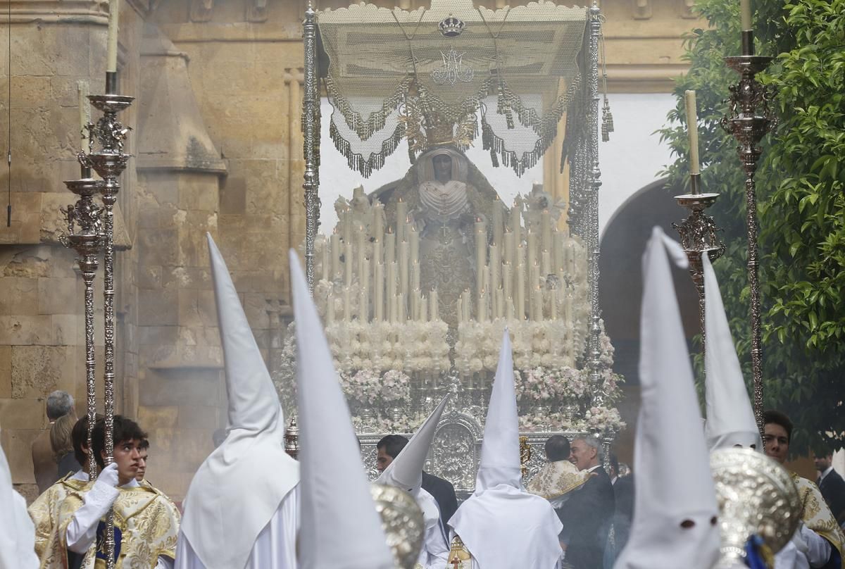 FOTOGALERÍA / Hermandad del Resucitado