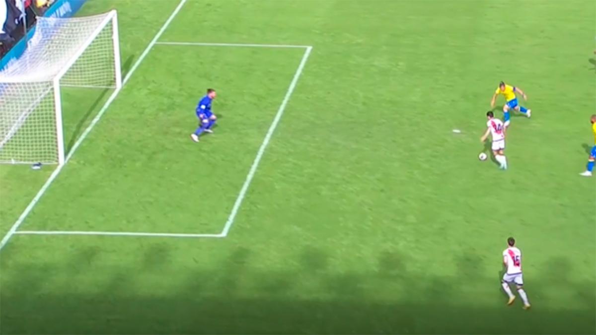 Rayo Vallecano - Cádiz | El gol de Sergio Camello
