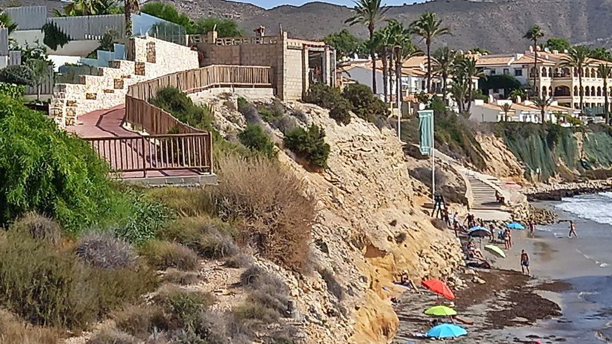 Vista del paseo y de la playa