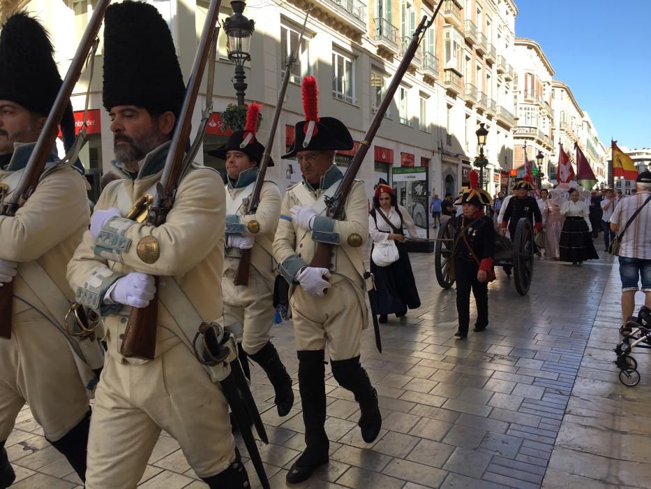 La Asociación Histórico-Cultural Teodoro Reding cumplió este viernes su sueño de que Málaga cuente por fin con una estatua en homenaje al general suizo y gobernador de la ciudad a quien los malagueños dedicaron el Paseo de Reding. La estatua se ha ubicado en la recientemente reformada plaza de la Malagueta.