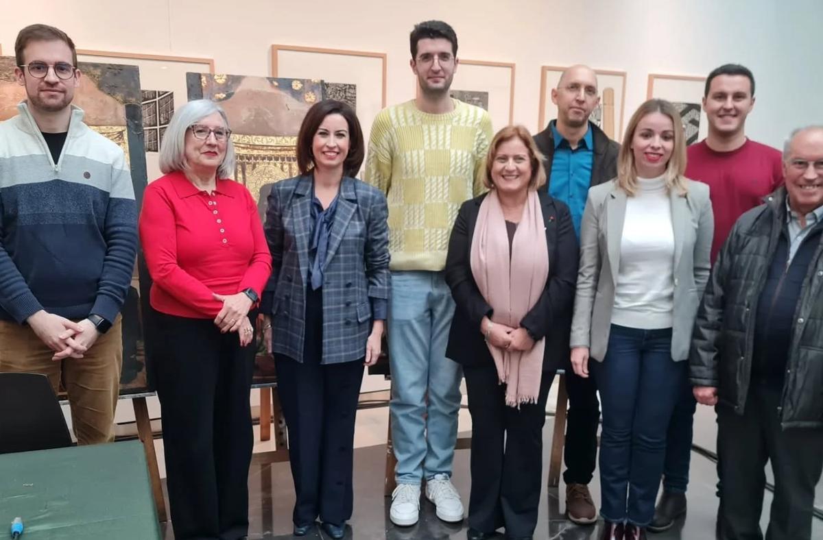 Participantes en el homenaje ciudadano.
