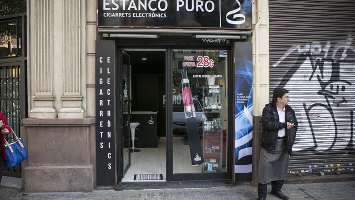 Una tienda de cigarrillos electrónicos de Barcelona