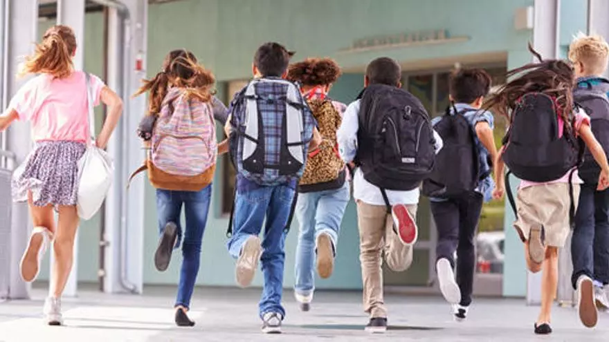 ¿Cómo elegir una mochila adecuada y prevenir las lesiones?