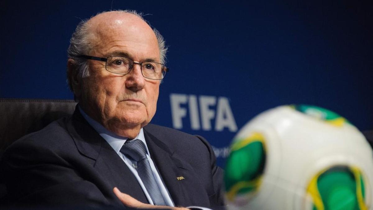 El expresidente de la FIFA Joseph Blatter fue suspendido seis años