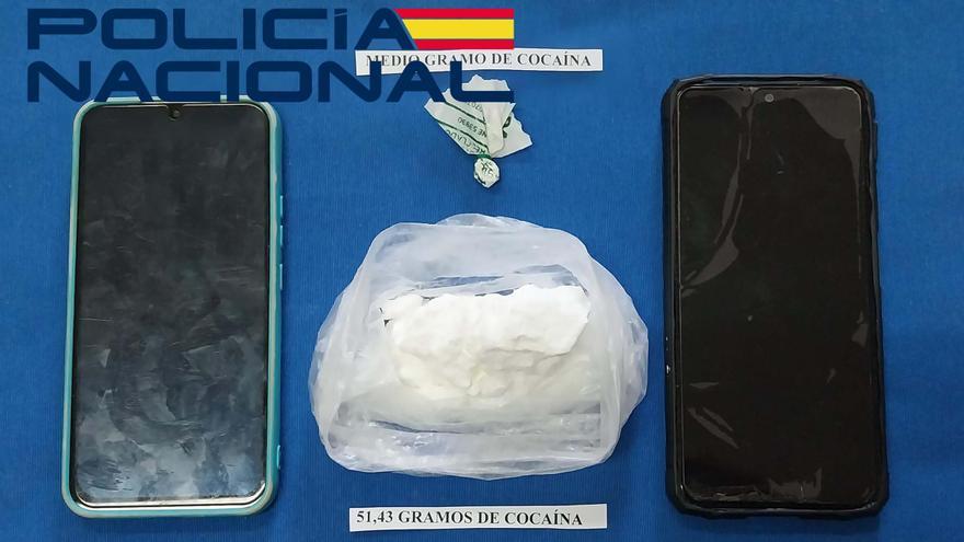 Detenidos tres hombres con más de 50 gramos de cocaína en Badajoz