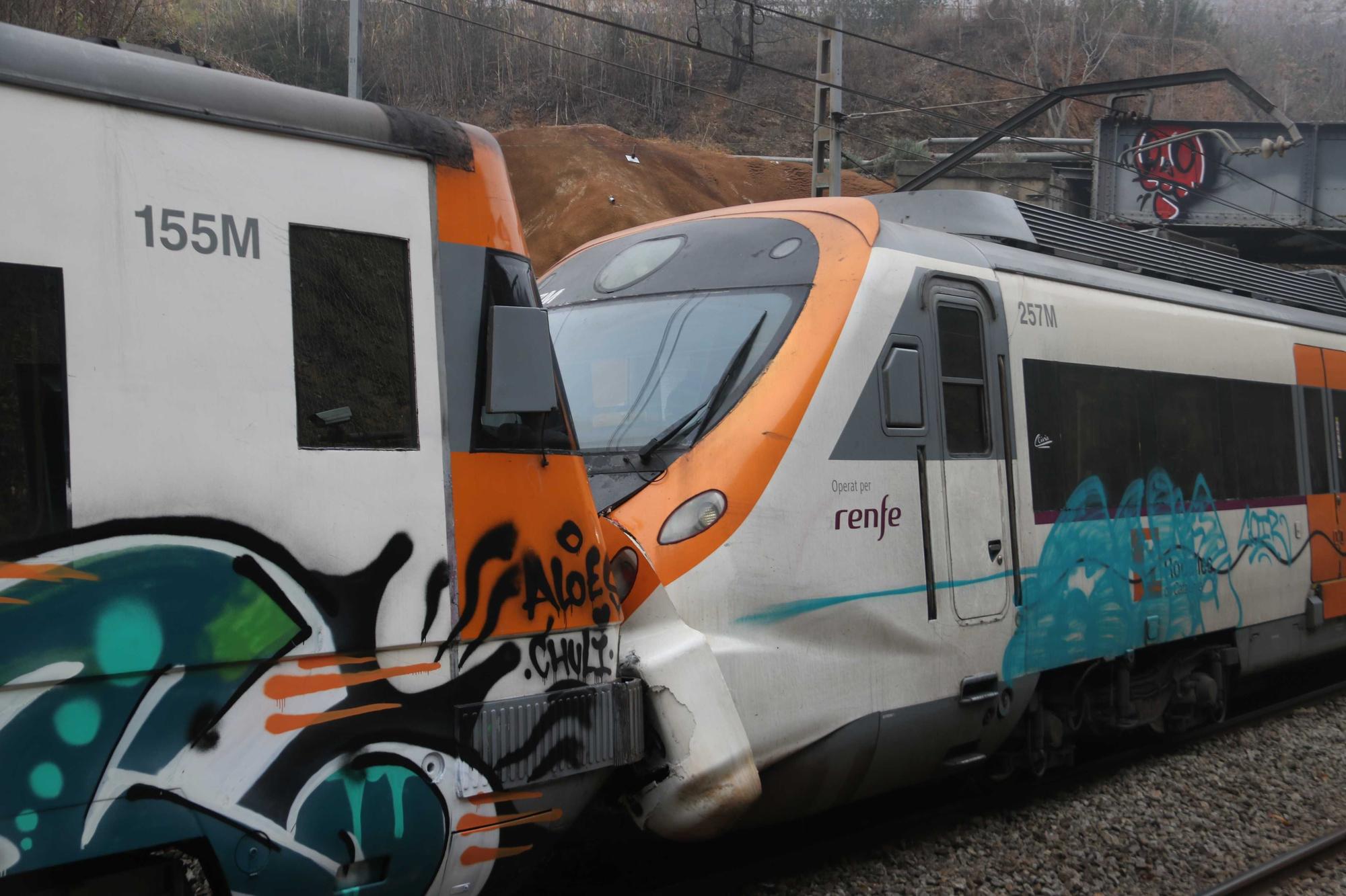 Més de 150 ferits per l'encalç de dos trens en una estació de Montcada i Reixac