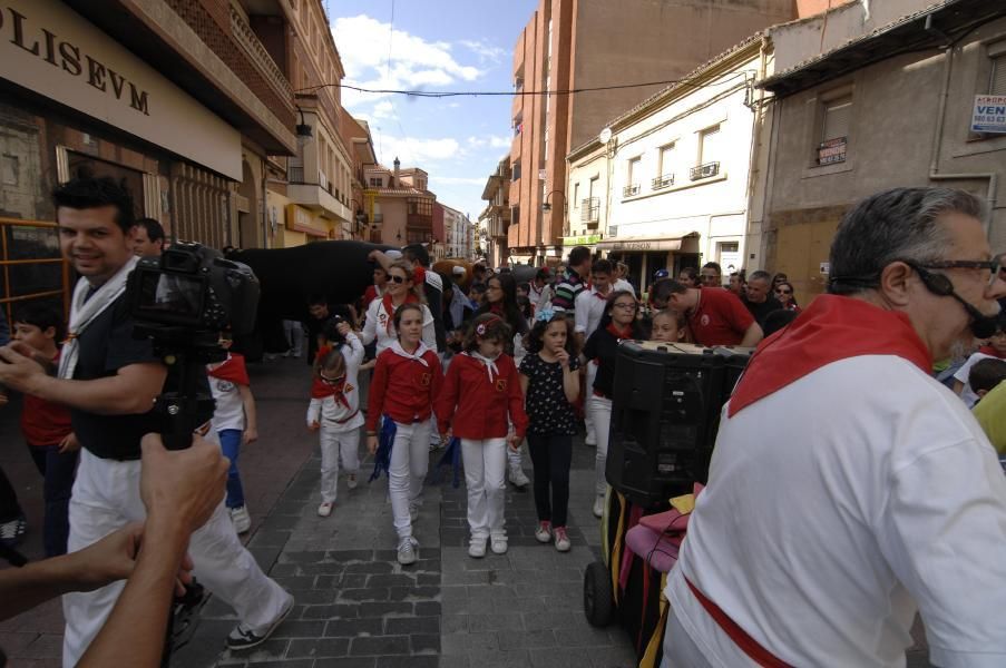 Los toros hinchables llenaron las calles