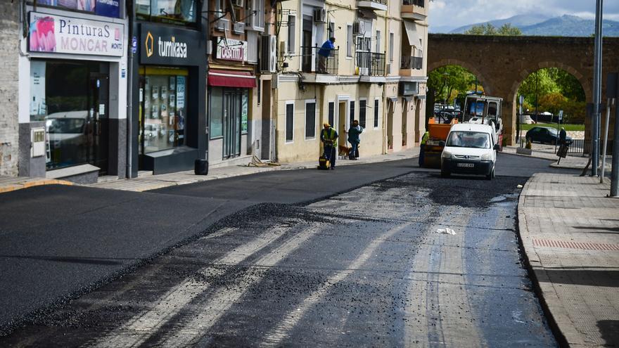 Nueva campaña de asfaltado, en marcha en Plasencia