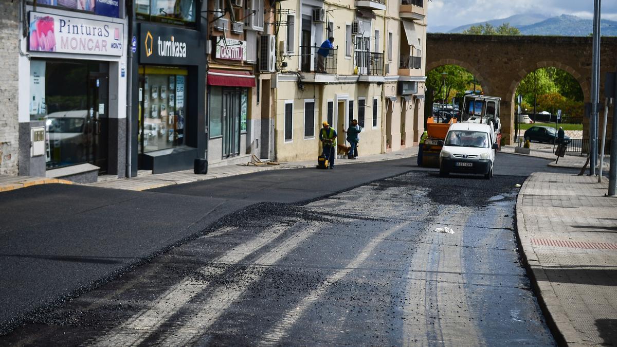 Inicio de la campaña de asfaltado en Plasencia.