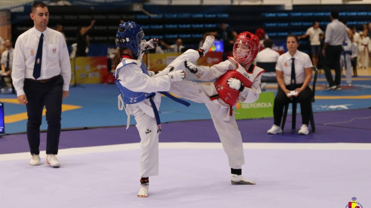 La deportista de Burjassot durante la competición.