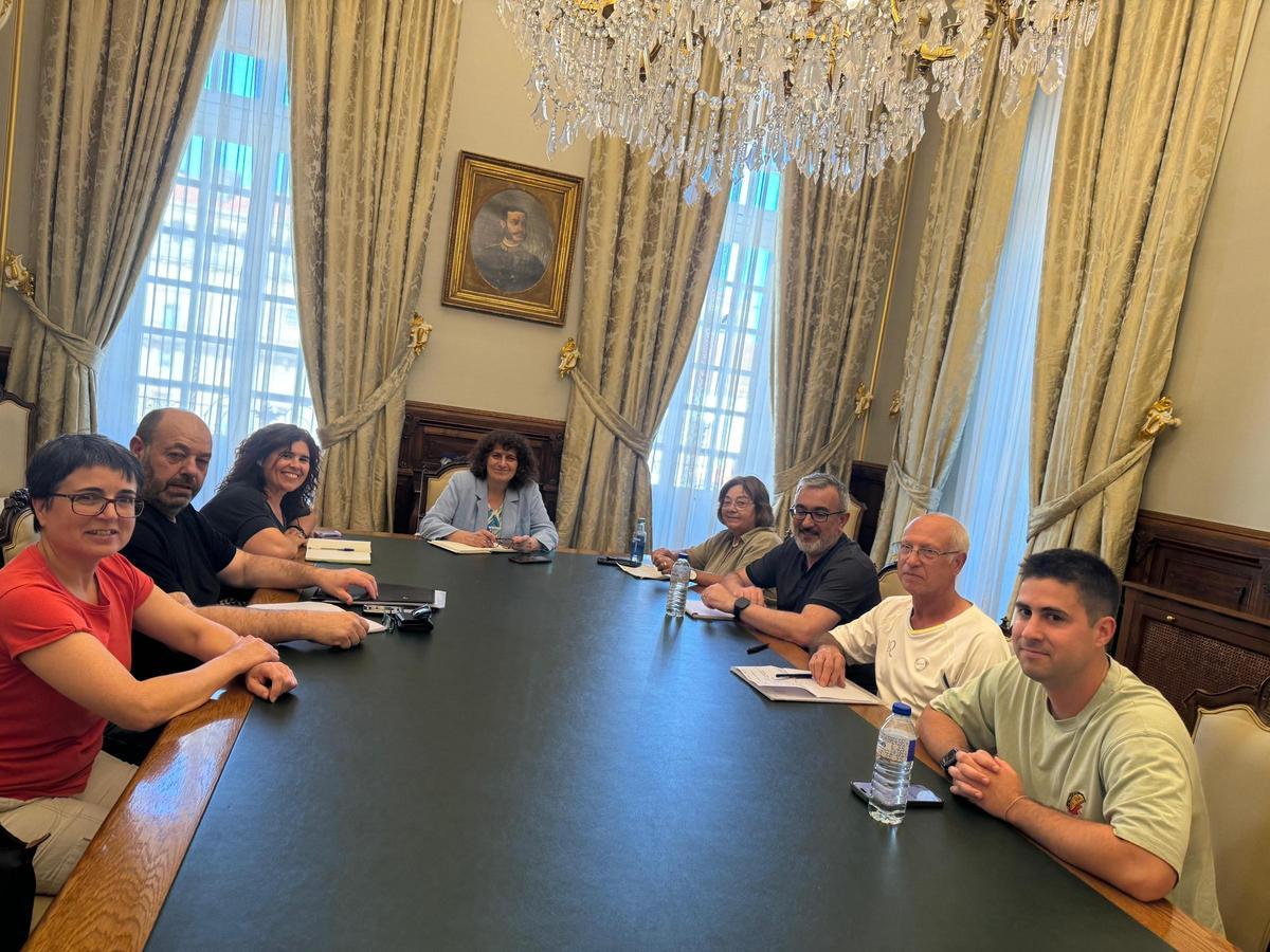 Goretti Sanmartín, nunha reunión con Ferusa.