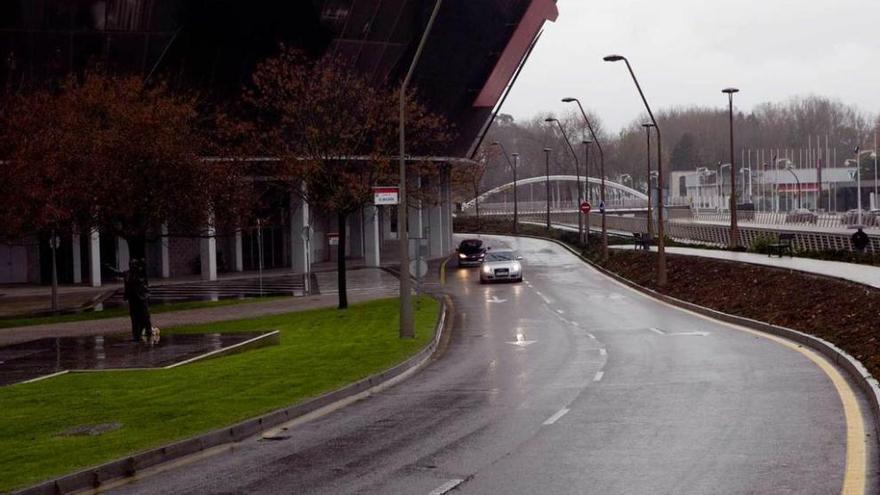 Imagen del tramo de la avenida de El Molinón que pasará a ser avenida de Enrique Castro, &quot;Quini&quot;.