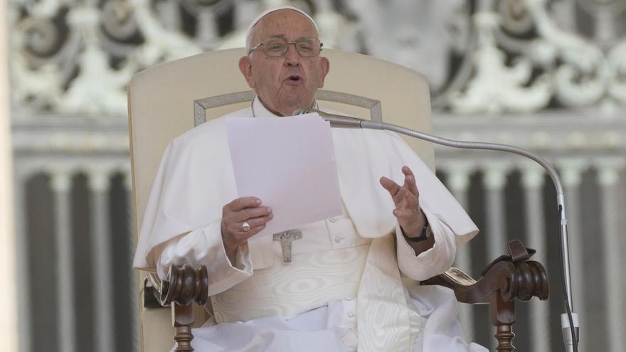 El Papa Francesc demana perdó &quot;a tots els ofesos&quot; per les declaracions sobre el &quot;mariconeig&quot; en els seminaris