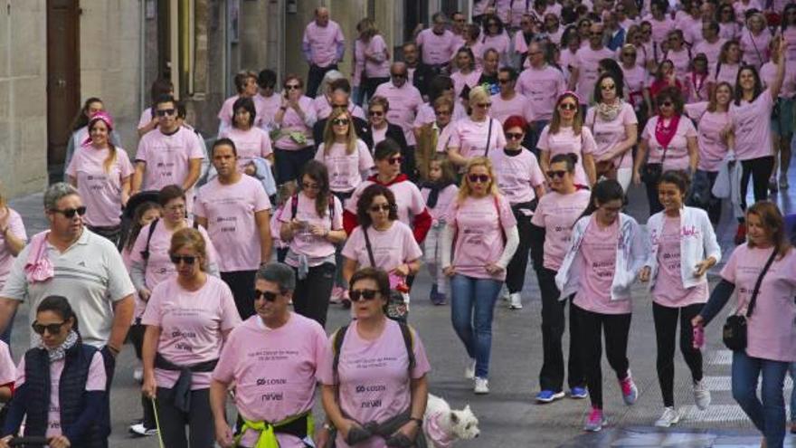 Alcoy se llena de camisetas rosas