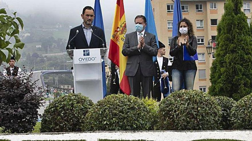 José Moro, Alfredo Canteli y Beatriz Álvarez, ayer en Oviedo.