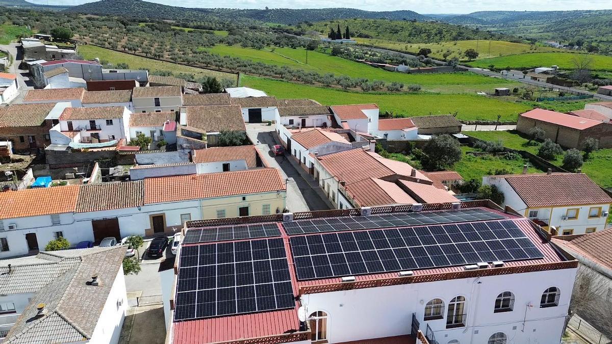 Placas solares instaladas en municipios de Badajoz.