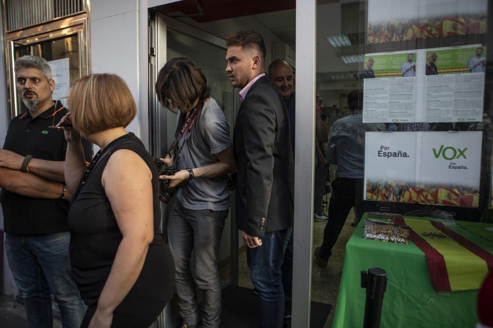 Ortega Smith visita la nueva sede de Vox en Zamora