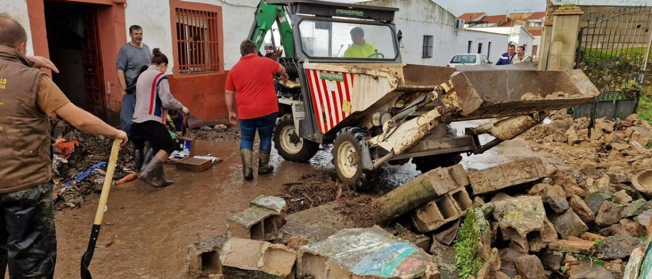 Daños provocados por la borrasca Efraín en el municipio de Roca de la Sierra.