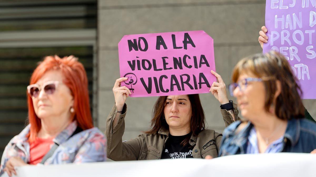 Manifestación contra la violencia vicaria en Ibiza.