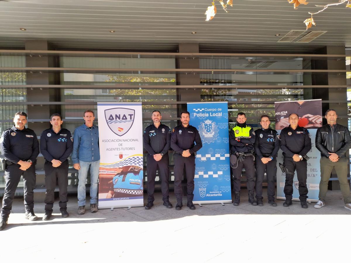 Diferentes agentes tutores, en una reunión de la asociación nacional que los agrupa.